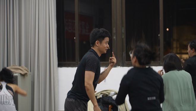 开云官方网站@爱活动的嘉定人超火的健身夜校你参与了吗？(图2)