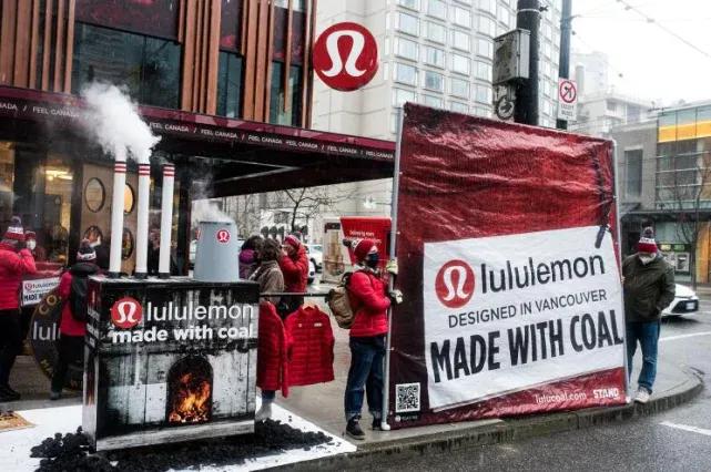 开云kaiyun痛失400亿的Lululemon想靠中国汉子翻身(图7)